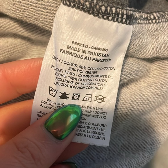 Gray Nike sweatshorts - Picture 5 of 5